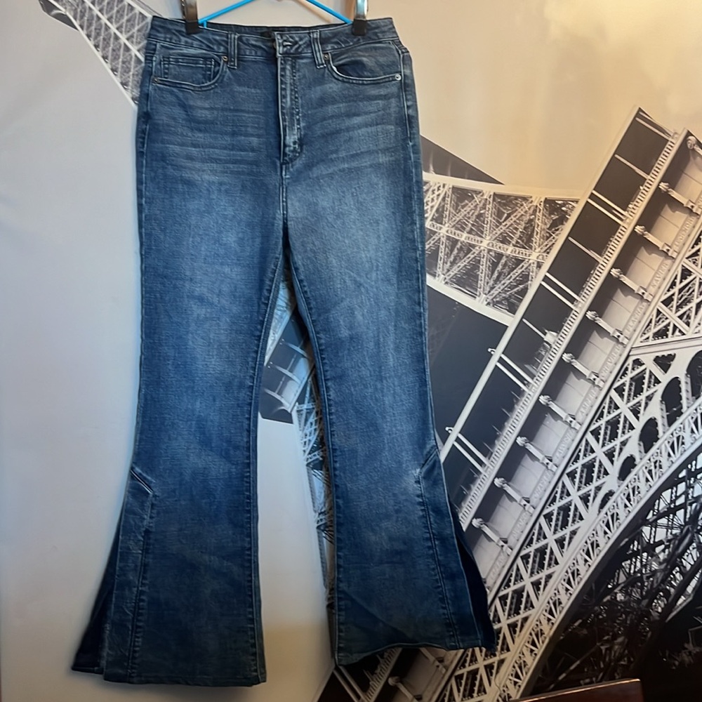Forever 21 Denim Stretch Super Flared Bell Bottom Wide Leg US Size 31